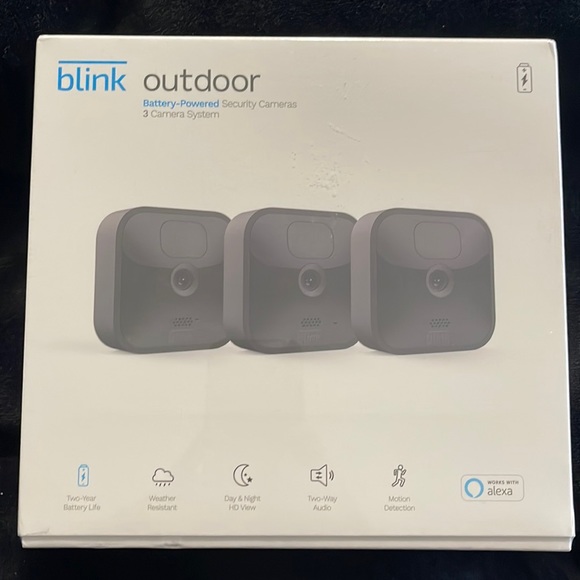Blink Outdoor Wireless HD Outdoor 3-Camera Security System - Picture 1 of 5